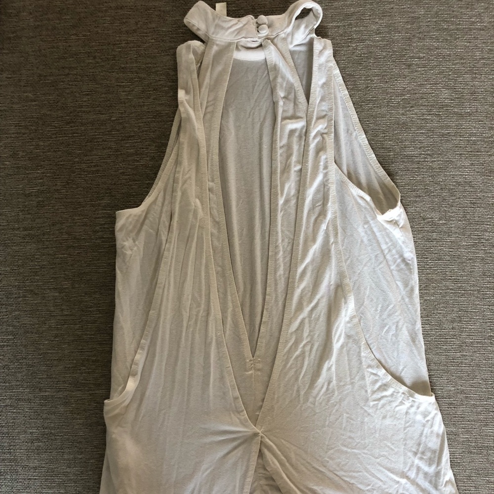 WHITE VINTAGE RVCA HALTER - Picture 2 of 3